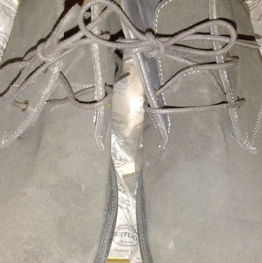 Men's Bass Grey Suede Chukkas